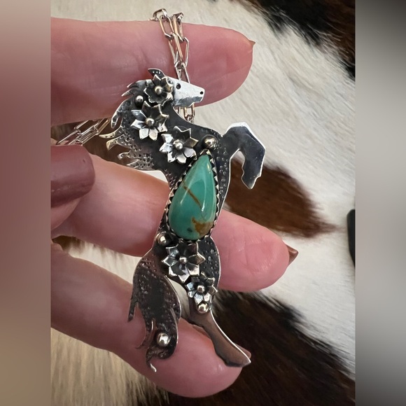 ❤️ Kingman Turquoise Decorative 925 Hand Stamped Statement Horse Pendant 2.22”L - Picture 11 of 15